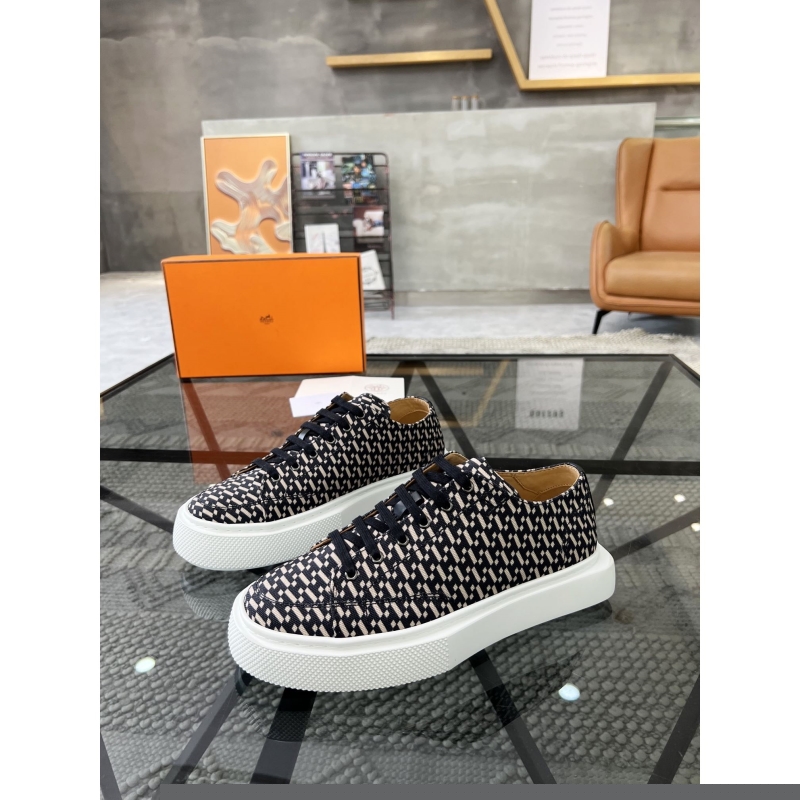 H**mes sneakers